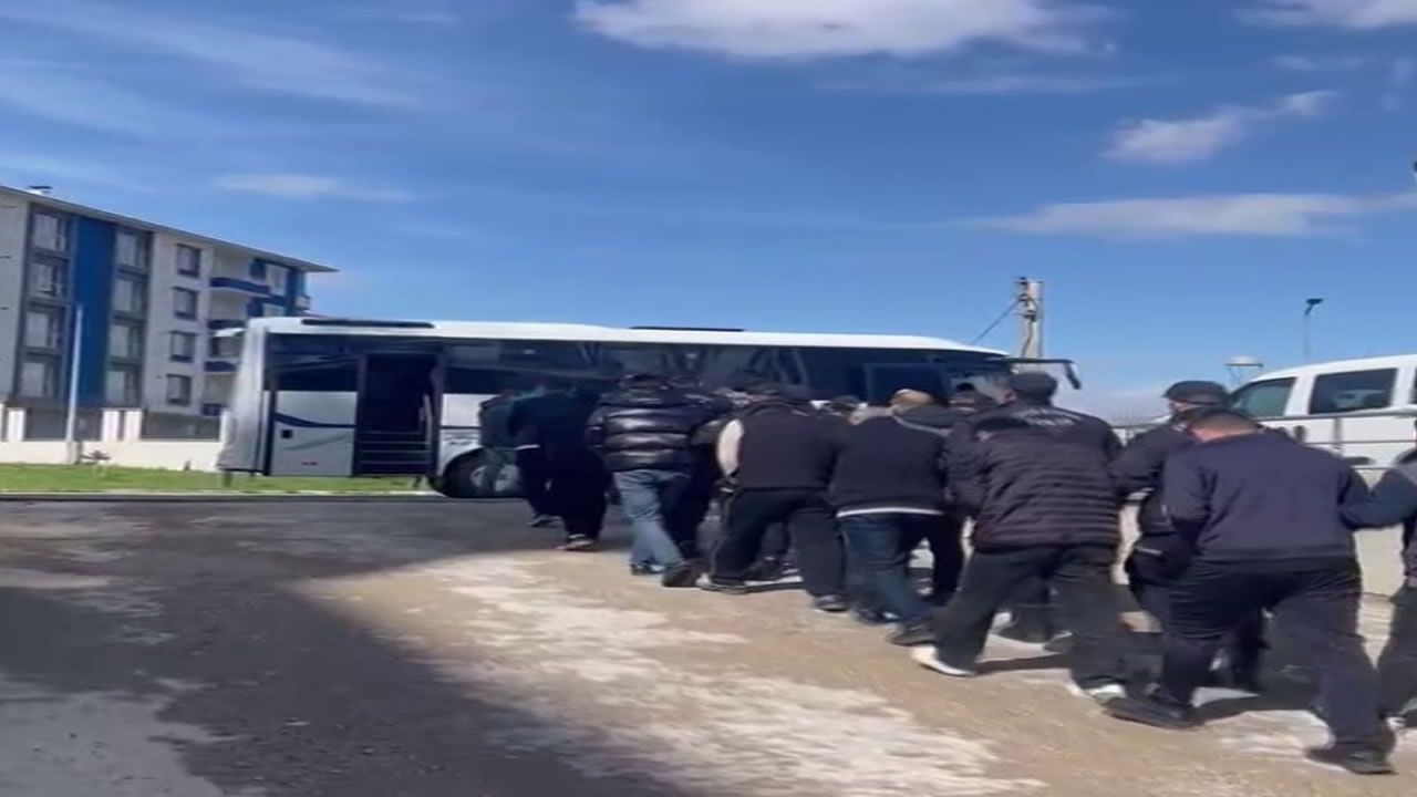 Vatandaşı yine polis-savcı rolünde kandırdılar