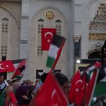 Filistin konvoyu destek mitingiyle karşılandı