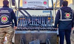 Gümrük kapısında kamyonda cephanelik ele geçirildi