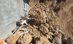 Cizre’de Toprak Kayması 3 Ev Kullanılamaz Hale Geldi