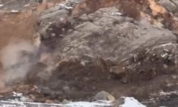 Hakkari  kara yoluna kaya düşmeleri sürüyor