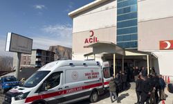 Çukurca yolu üzeri meydana gelen kazada 8 yaralı