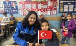 Cizre Polisi İlk Derste Öğrencilerle Buluştu