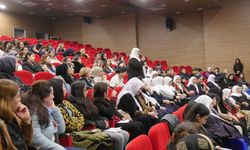 “Kadın Kentlerine Doğru” Buluşması Cizre’de Yoğun İlgi Gördü