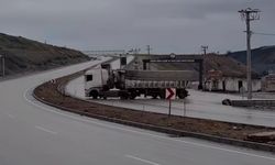 Kömür Sanayi Girişindeki Viraj Tehlike Saçıyor