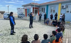 Cizre’de Öğrencilere Polislerden Anlamlı Buluşma