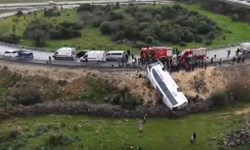 Yolcu Otobüsü Devrildi 8 Ölü, 26 Yaralı