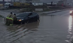 Cizre'de  Sokaklar Göle Döndü, Tahliyeler Sürüyor