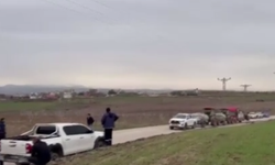 Siirt'te vatandaşlar ağır tonajlı araçlar nedeniyle yolu kapattı