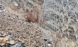 Uludere'de Kaya Düştü, Sensör Gördü, Felaket Önlendi!