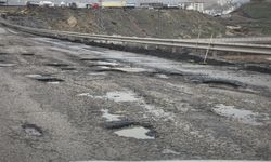 Cizre çevre yolu köprüsünde yama çalışması başladı
