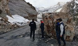 Şırnak’ta kaya düşme riskine karşı ıslah çalışmaları sürüyor