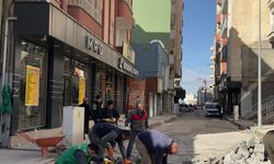 Silopi’de çamurlu sokaklara parke çözümü