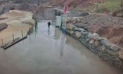 Taşdelen’de Sel, Güvenlik Görevlisi Kurtuldu, Köpek Direndi