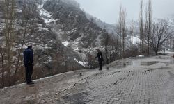 Şırnak'ta sağanak nedeniyle bir köy çöktü evler boşaltıldı