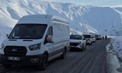 Çığın düştüğü Şırnak-Hakkari yolu ulaşıma açıldı