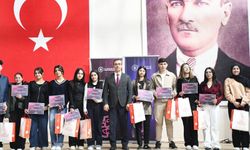 Şırnak’ta Tiyatroda Final CoşkusuGençler Sahneye Damga Vurdu