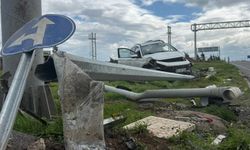 Okul servisi kaza yaptı: 13'ü öğrenci 15 yaralı