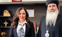 İdil’de “el öpme” tartışması gündem oldu