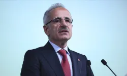 Hürmüz Boğazı’nda 15 Türk Sahipli Gemi Beklemede
