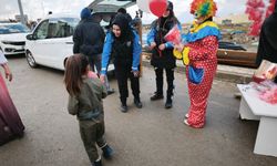 Şırnak’ta Nevroz Alanında Çocuklara Polislerden Anlamlı Jest