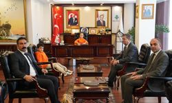 Şırnak’ta Başkanlık Koltuğu Minik Asya’ya Emanet Edildi