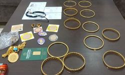 Otobüste unutulan çok sayıda altın sahibine teslim edildi