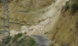 Bölge yolları heyelan nedeniyle kapandı