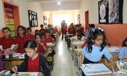 Şırnak'ta çocukların dilekleri 106 balonla gökyüzünde