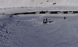 AFAD, Bahçesaray yolunda çığ incelemesi yaptı