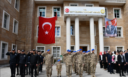 Şırnak’ta Minik Öğrenciden Anlamlı Selam