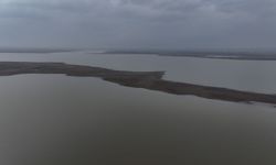 Devegeçidi Baraj Gölündeki kara parçası bir ayda suyla kaplandı