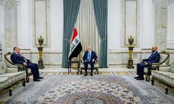 Irak'ın Kürt Cumhurbaşkanı Türkmen Valiyi sarayda karşıladı