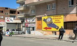 Çatıdan düşen genç hayatını kaybetti