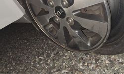 Yolda oluşan çukurlar kazalara davetiye çıkartıyor