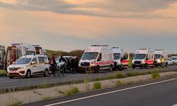 Faciadan dönüldü, takla atan araçtaki 10 kişi yaralandı