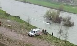 Suda mahsur kalan vatandaşın yardımına AFAD yetişti