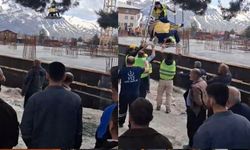 Kafasına pompa borusu düşen işçi yaralandı