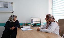 Hemşirenin ısrarıyla gittiği taramada meme kanseri çıktı: Hayatı kurtuldu