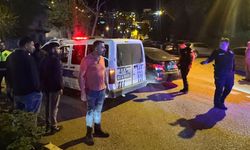 Bıçaklı kavgayı polis havaya ateş açarak sonlandırdı