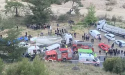 Tarım İşçilerini Taşıyan Minibüs Kaza Yaptı, 7 Ölü