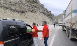 Kızılay’dan yolculara kumanya desteği