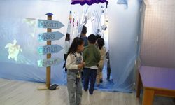 Anaokulu öğretmeni sınıfını okyanusa çevirdi