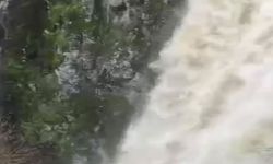 Yoğun yağışlar, Şeyhandede Şelalesinin debisini arttırdı