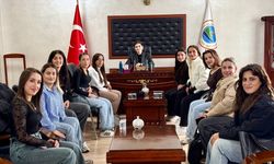 Silopi Kadın Futbol Takımından Başkan Ormanlı’ya Ziyaret