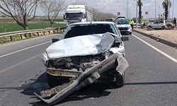İki otomobil çarpıştı: 4 yaralı