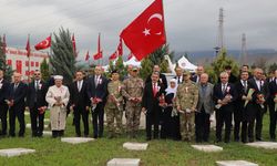 Cizre’de Polis Haftası’nda Şehitler Anıldı