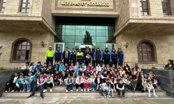 Minik Öğrencilerden Cizre Emniyetine Anlamlı Ziyaret