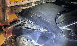 Cizre’de İki Tır Arasında Kalan Araçta 1 Kişi Yaralandı