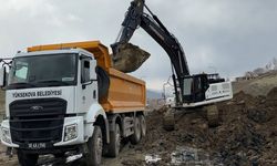 Heyelan nedeniyle 19 gündür kapalı olan yol temizleniyor